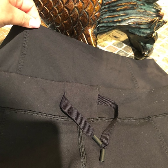 Lululemon pre-owned Size 6 - Picture 4 of 5